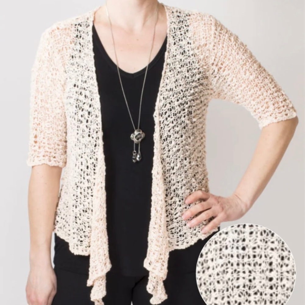 NWT Blue Sky Clothing Co Popcorn Shrug
